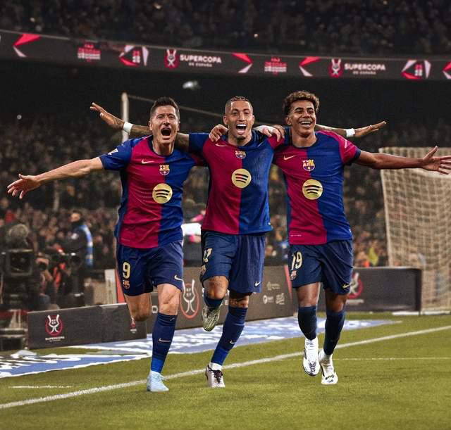 包含巴塞罗那客场力克马竞，豪取重要三分的词条