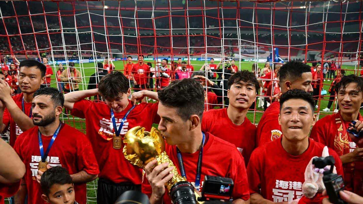 开云体育官网-青岛黄海对阵上海海港，全队势头正猛的简单介绍