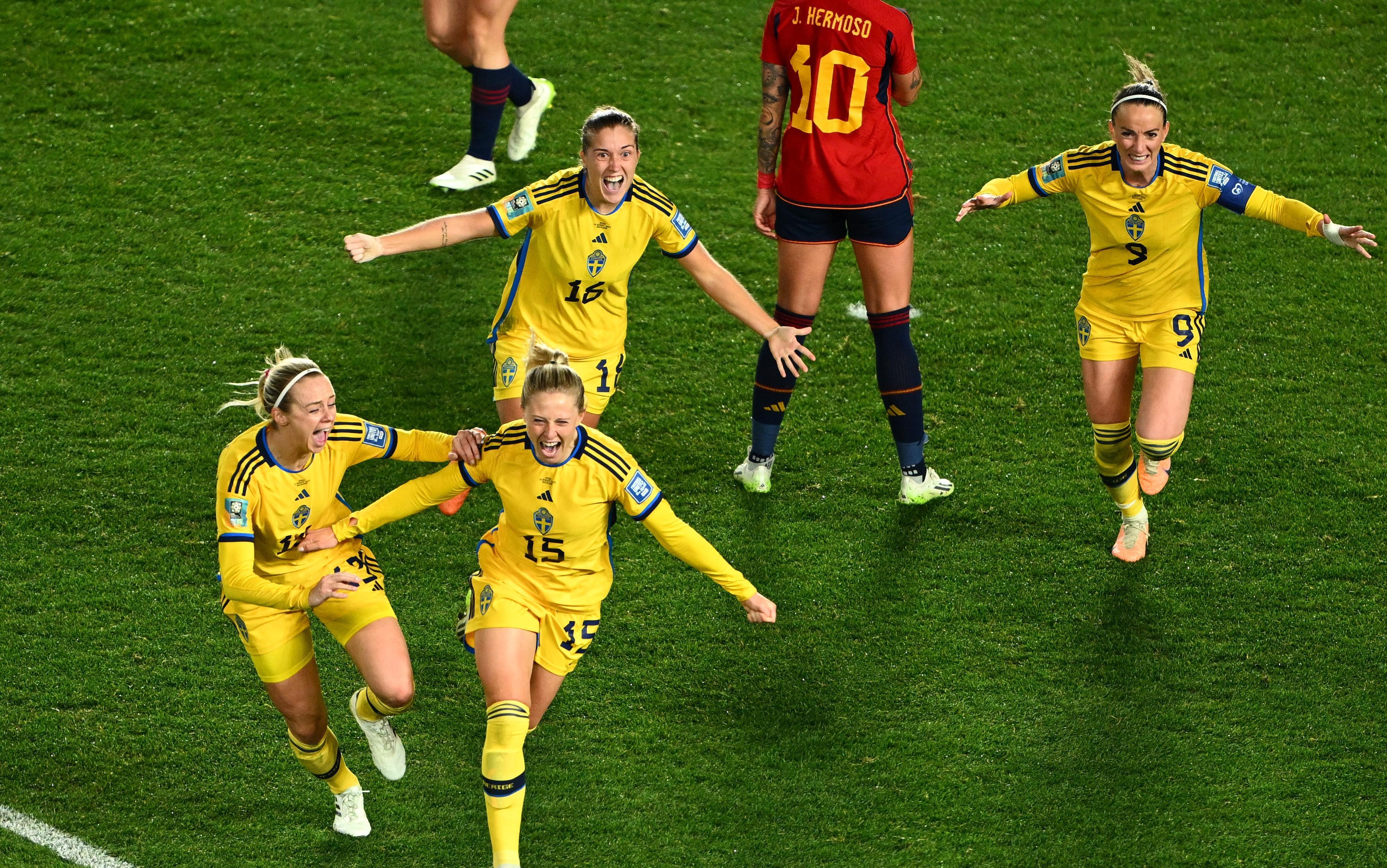 瑞典女足表现出色,逆转胜利晋级半决赛 瑞典女足表现出色,逆转胜利晋级半决赛