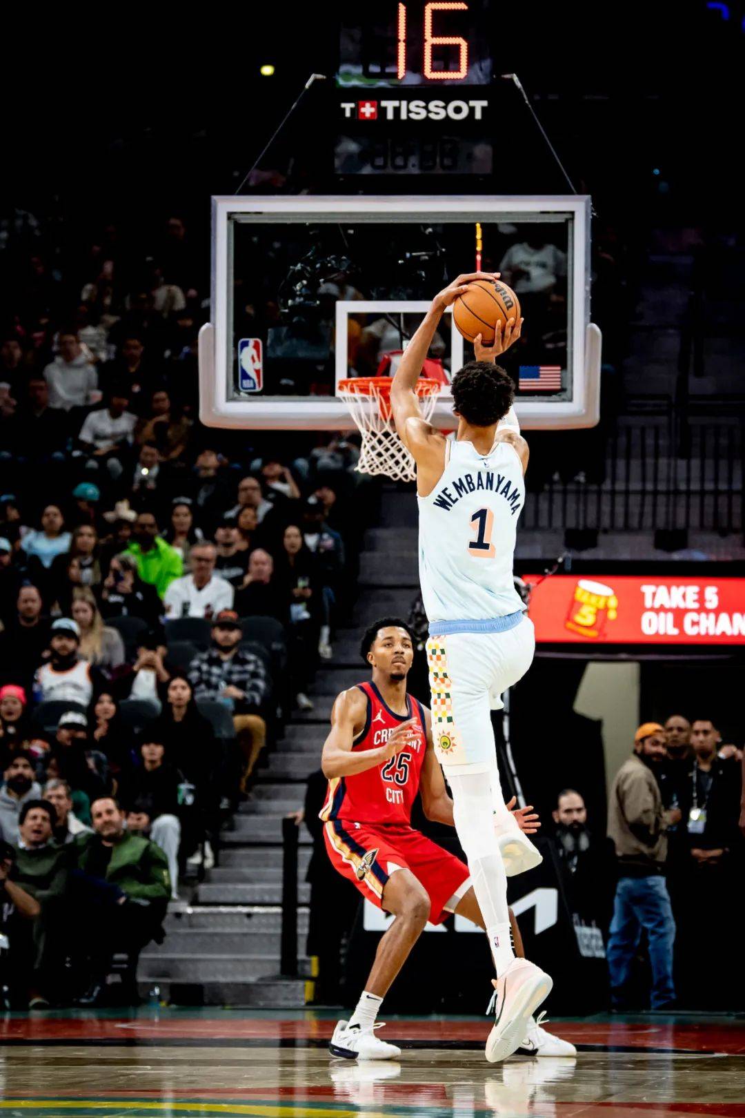 开云体育登录-马刺队踢开连败厄运，全队倾力备战争取胜利的简单介绍