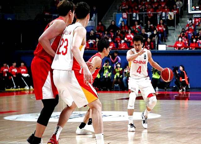 包含双枪对决领衔篮球赛事,攻防对决引人关注的词条 包含双枪对决领衔篮球赛事,攻防对决引人关注的词条