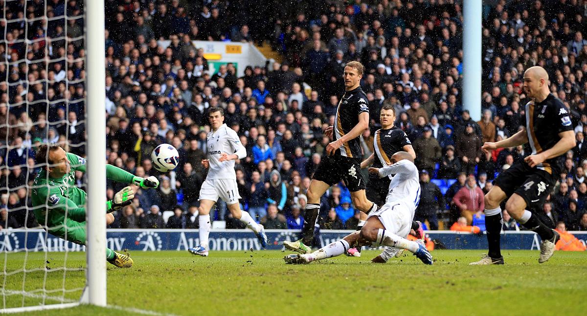 开云体育官网-皇家马德里表现抢眼，完胜对手