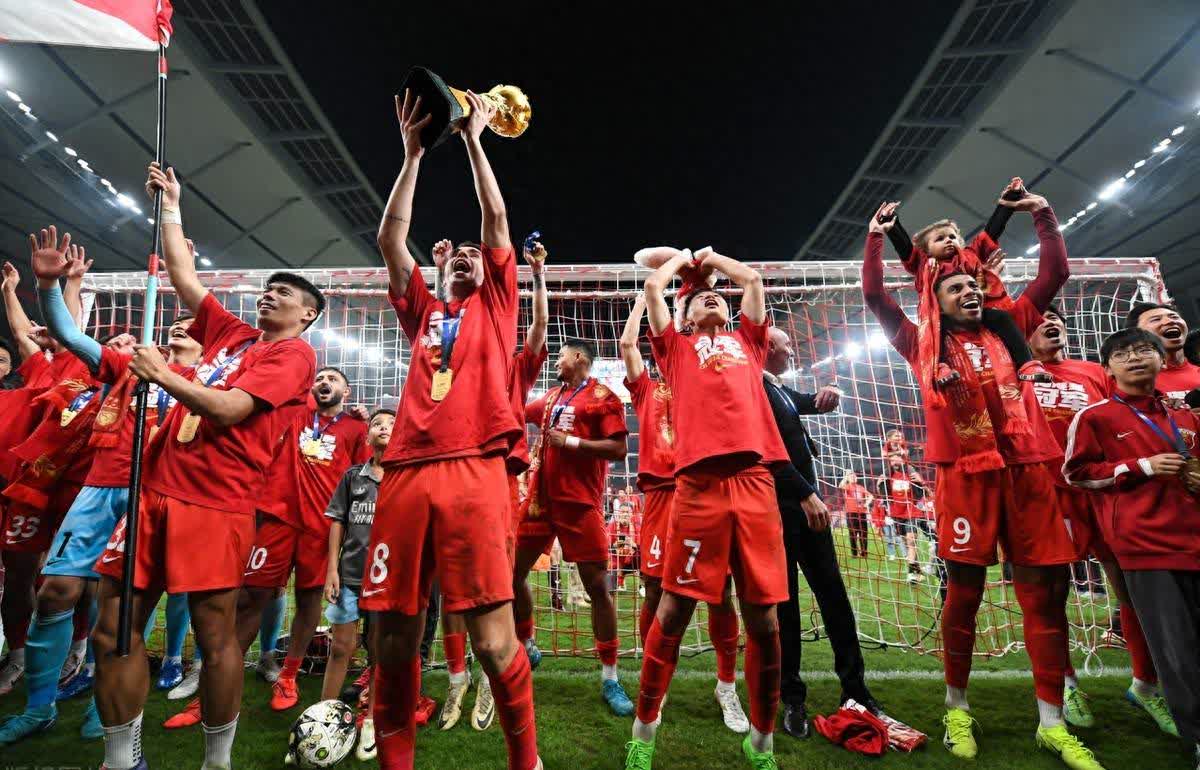 开云体育在线-国际赛事中，一支强队获得耀眼胜利