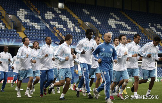 包含马赛球员赴中国进行官方访问，传播足球文化的词条