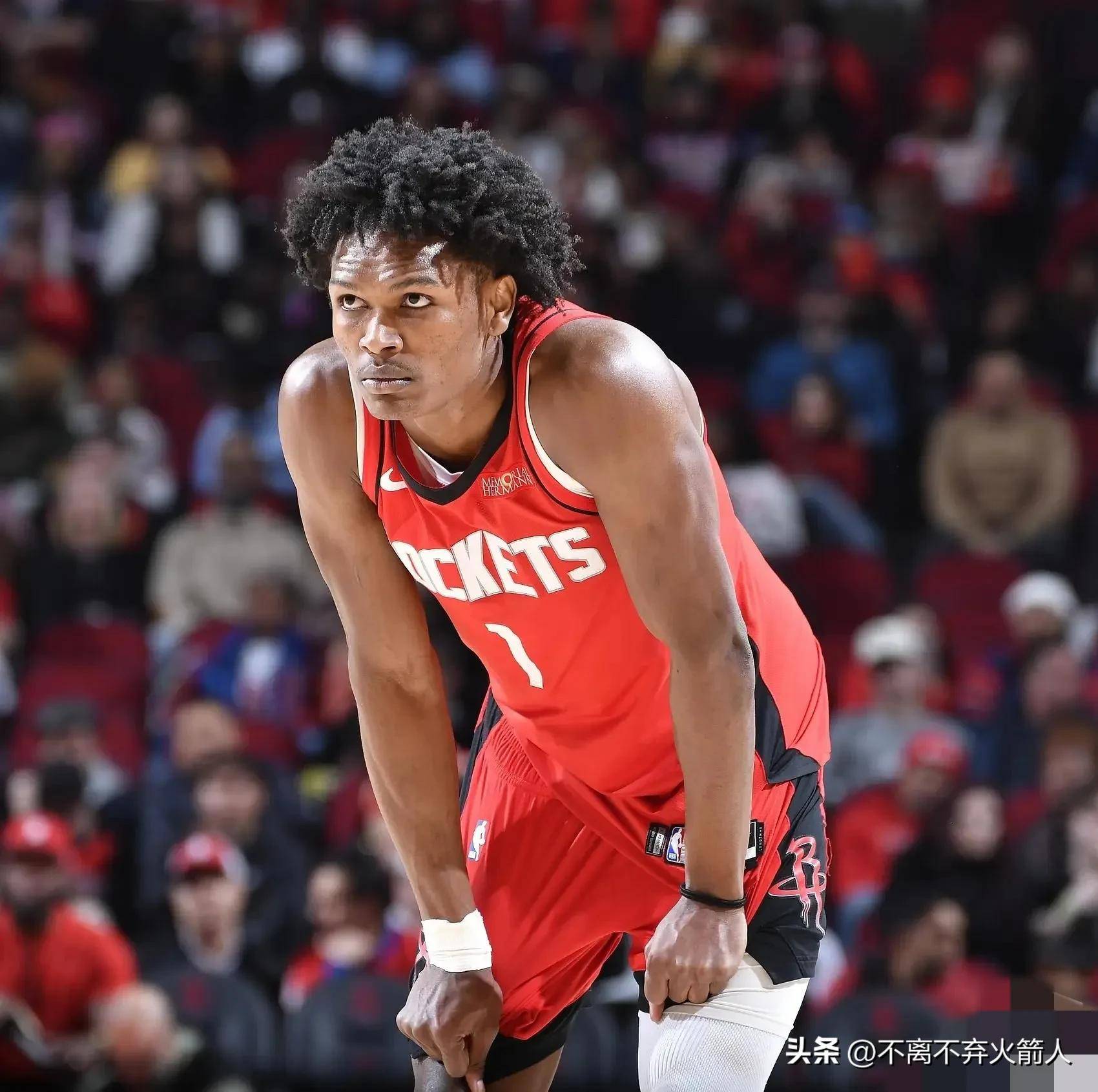 开云体育平台APP-关于鹈鹕队长迎转机，展现出领袖风范引领球队的信息