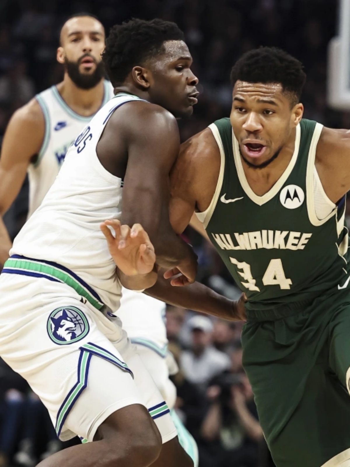 战火燃起!强队两连胜,冲击季后赛 战火燃起!强队两连胜,冲击季后赛