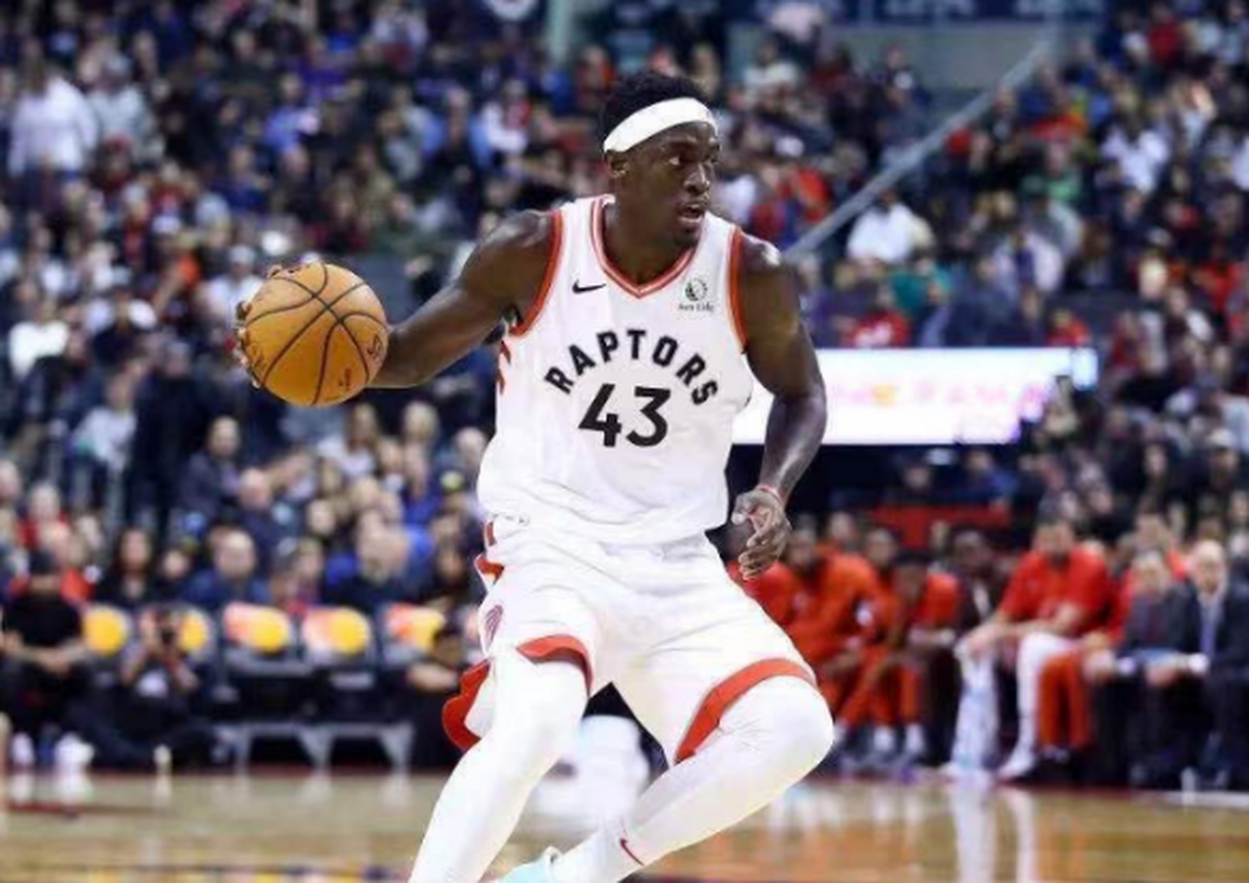 包含猛龙惨遭逆转,西亚卡姆投篮状态下滑三分命中率低的词条 包含猛龙惨遭逆转,西亚卡姆投篮状态下滑三分命中率低的词条