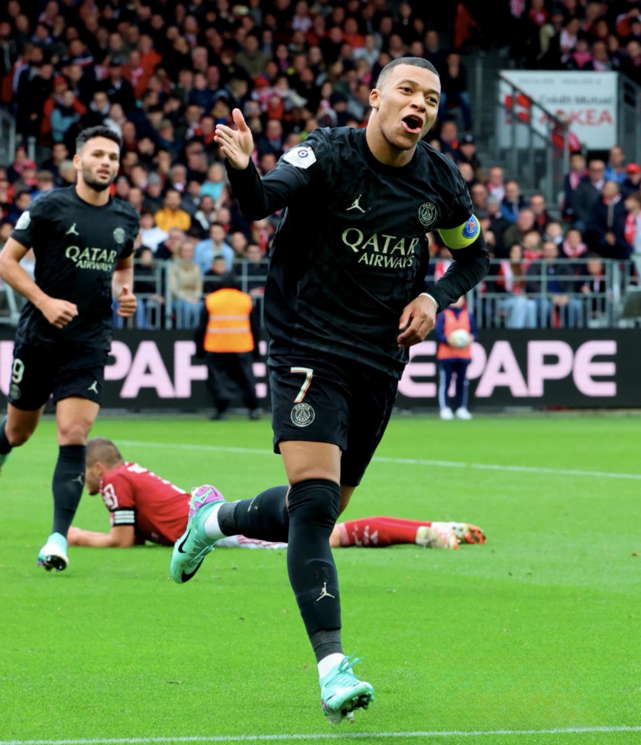 巴黎圣日耳曼队再展强势，豪取胜利的简单介绍