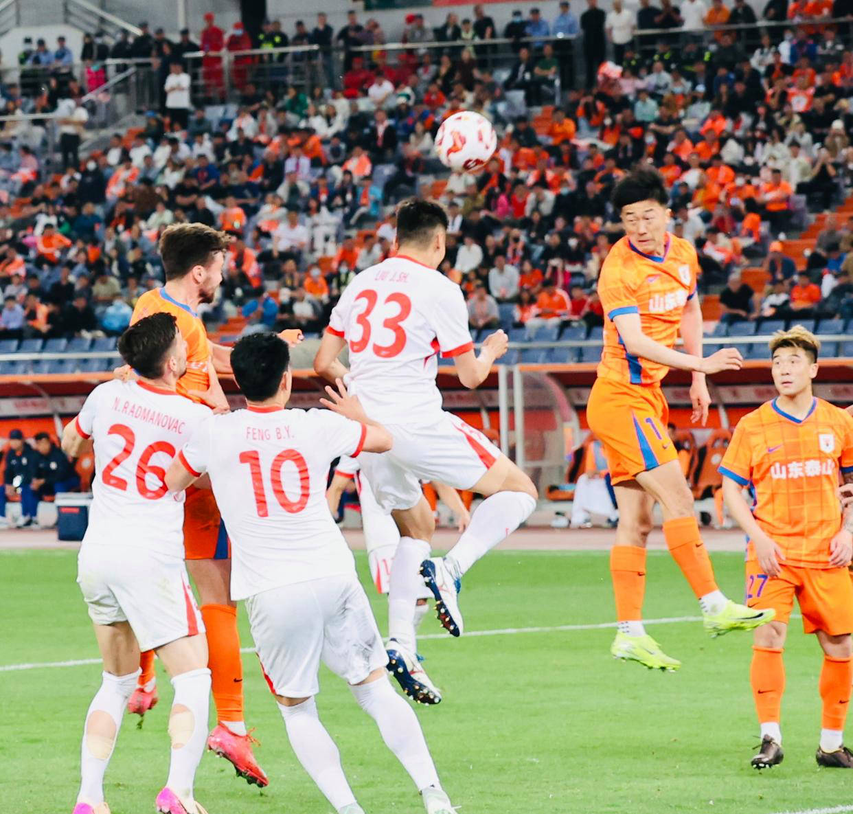 全队备战备战,中超球队士气高昂 全队备战备战,中超球队士气高昂