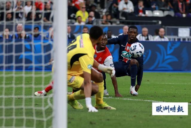 开云体育登录-包含法国杯赛火热进行：巴黎圣日耳曼取得大胜，摩纳哥险胜的词条