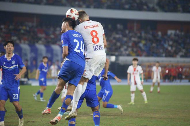 广州队获得胜利，斩获积分反超对手