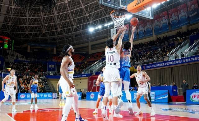 开云体育APP下载-关于江苏队在关键时刻逆转胜利，全队欢呼雀跃的信息