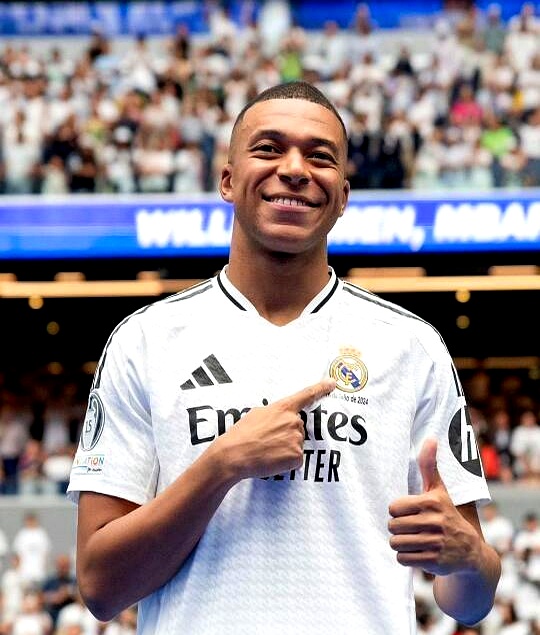 欧洲联赛比赛日，传奇球星再度崭露头角的简单介绍