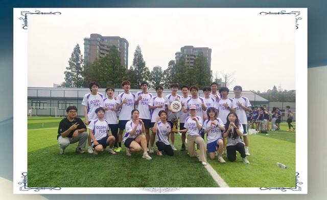 开云APP-球员们在赛场上展现出团队合作的默契