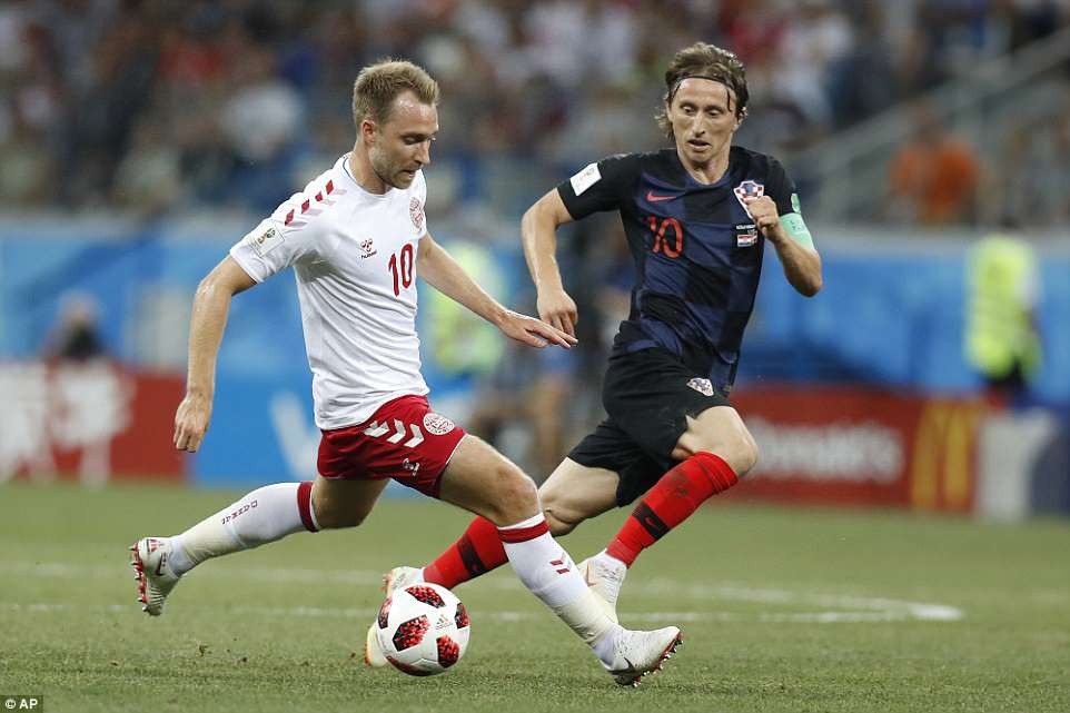 丹麦逆袭克罗地亚,小组排名稳住前八 丹麦逆袭克罗地亚,小组排名稳住前八