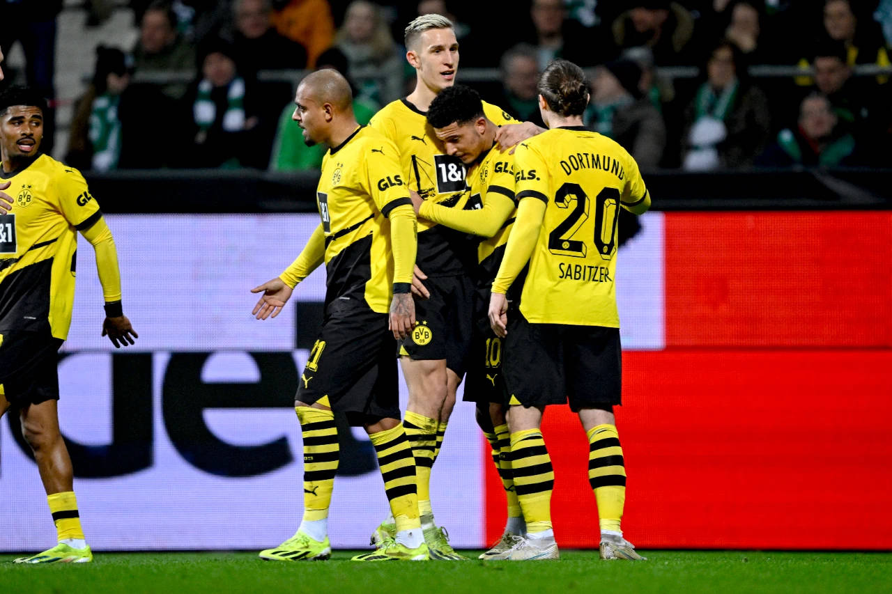 包含多特蒙德客场击败劲敌,排名稳定在前茅的词条 包含多特蒙德客场击败劲敌,排名稳定在前茅的词条