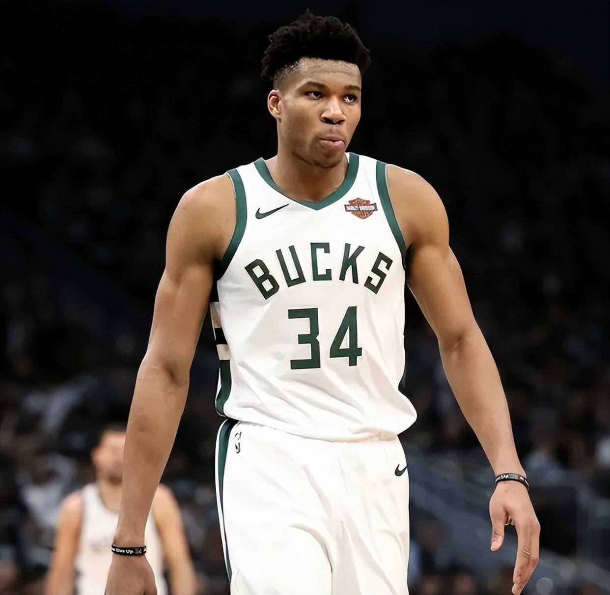 开云官网-关于篮网主场负雄鹿，东部竞争激烈的信息