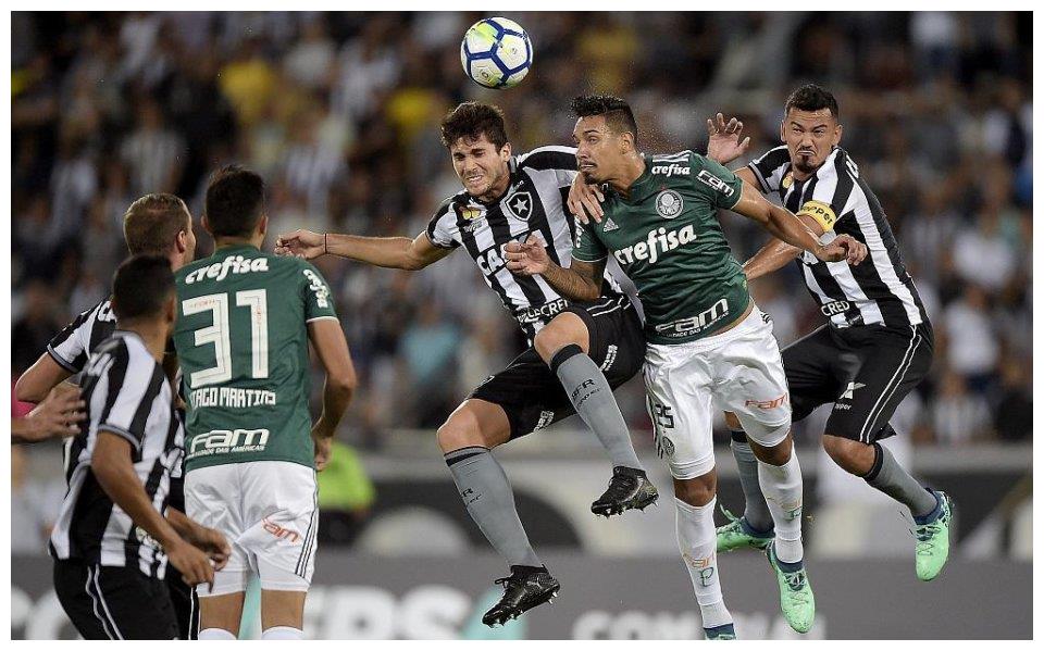 比利时与马其顿进行激烈较量，形势堪忧