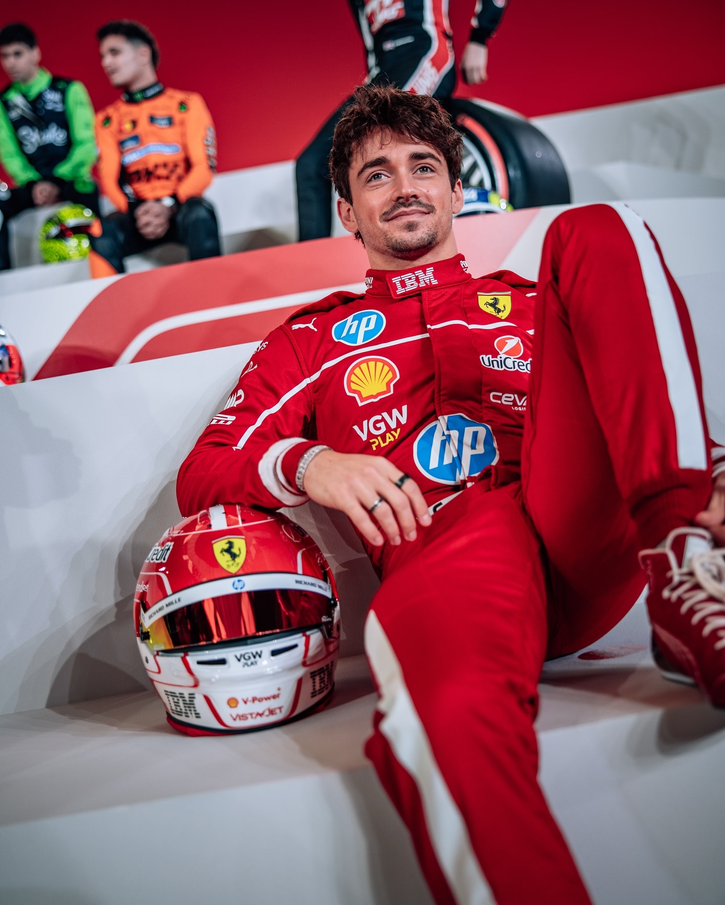 开云下载-阿斯顿马丁险胜梅赛德斯，勒克莱尔扛起全队