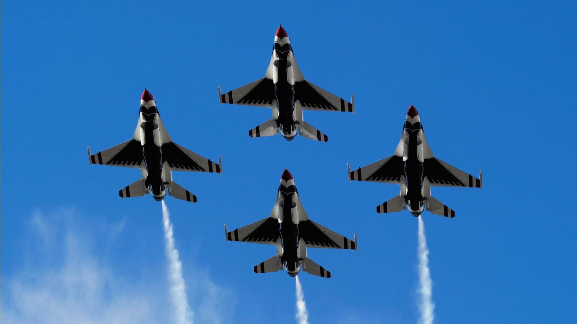 开云体育官网-铁血与飞翼，当巴斯托尼的蓝黑里程碑遇见尼斯的南美锁链